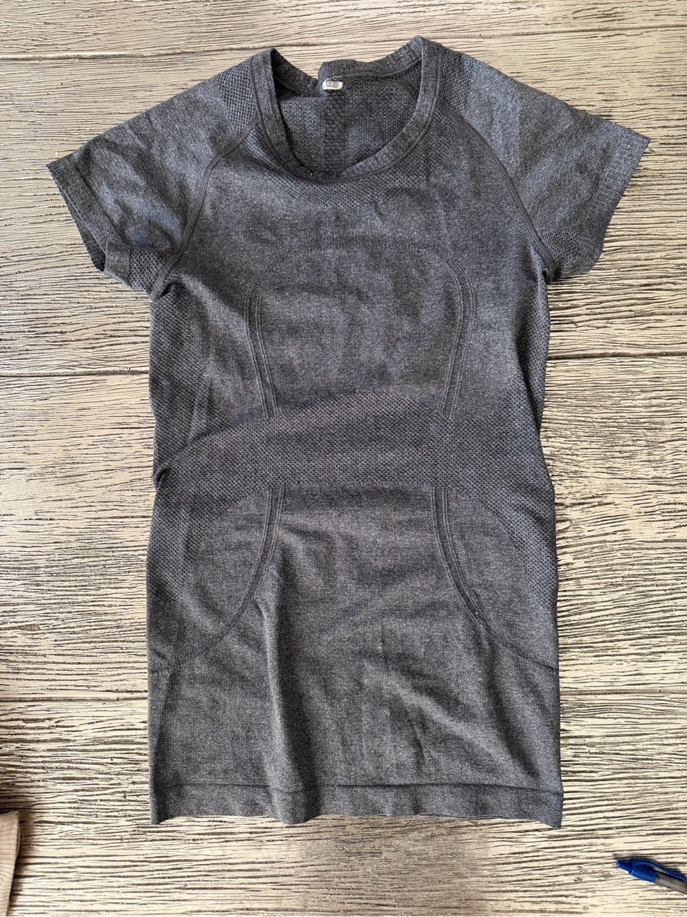 lululemon athletica Short Sleeve work out Top - Charcoal